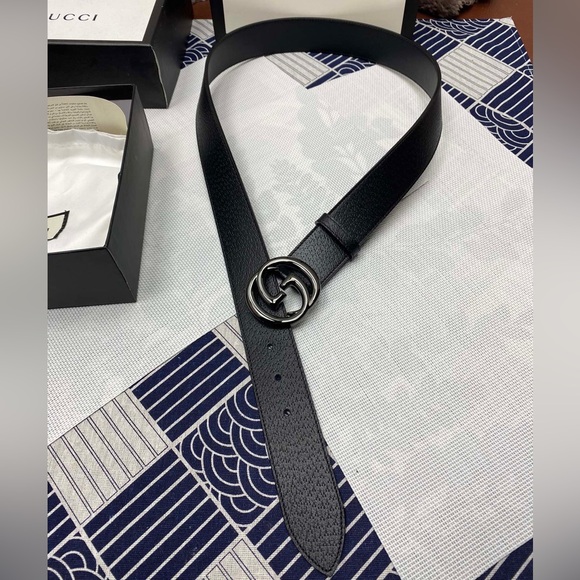 Unisex Gucci Black Leather Interlocking G Gunmetal Buckle Belt - Picture 3 of 5